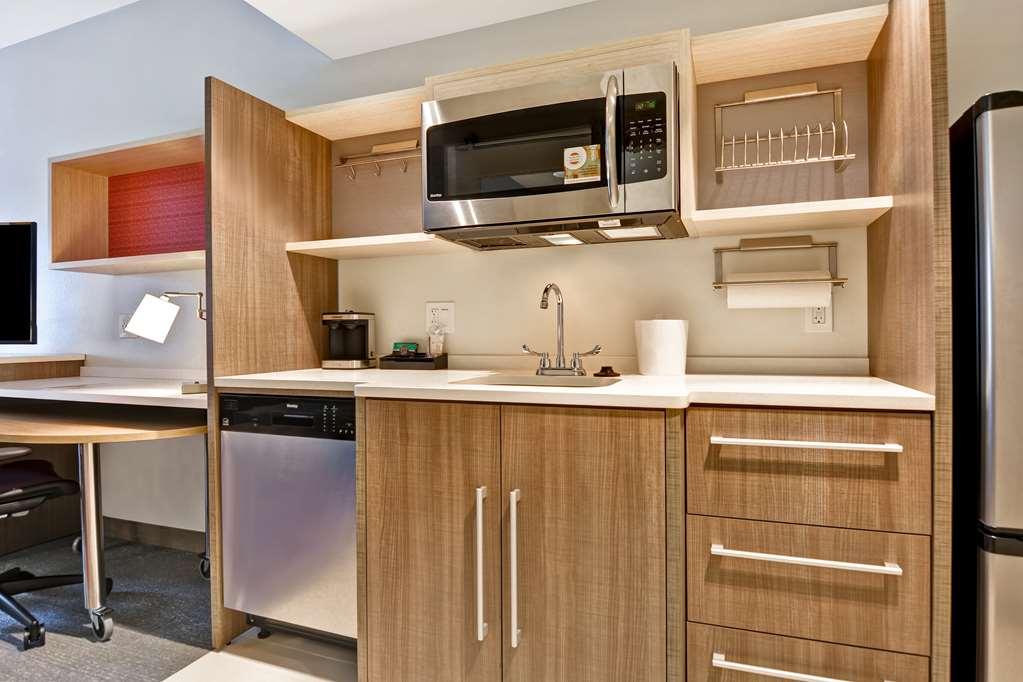 Home2 Suites By Hilton Naples I-75 Pine Ridge Road Номер фото
