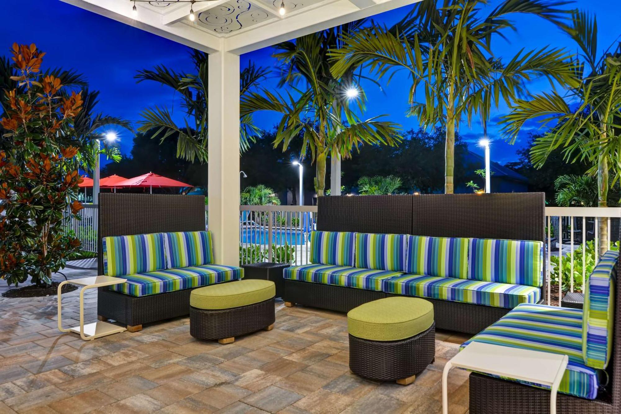 Home2 Suites By Hilton Naples I-75 Pine Ridge Road Екстер'єр фото